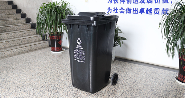 全面推進(jìn)城市垃圾分類(lèi)，一種黑色垃圾桶能放什么？
